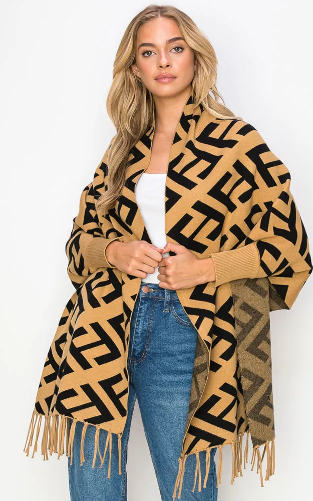 AV453 Abstract Pattern Accent Sleeve Cape Shawl with Fringe