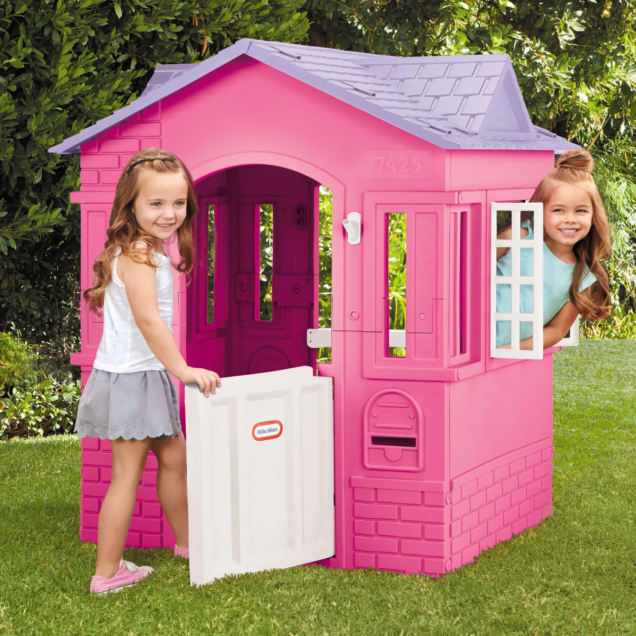 Cape Cottage Playhouse™ - Pink